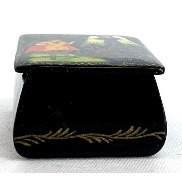 Russian Hand Painted Lacquer Trinket Box Angel Knight Small 2 x 1.5 x 1" Vtg - Picture 7 of 8
